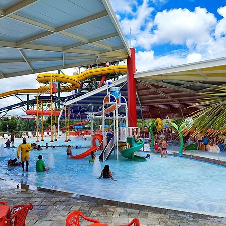 Aparthotel Piazza Diroma Acesso Diroma Acqua Park Gratuito Star Temporada Caldas Novas Exterior foto