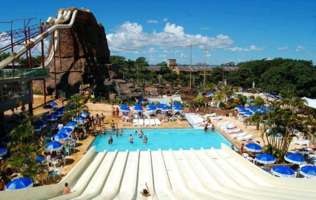 Aparthotel Piazza Diroma Acesso Diroma Acqua Park Gratuito Star Temporada Caldas Novas Exterior foto